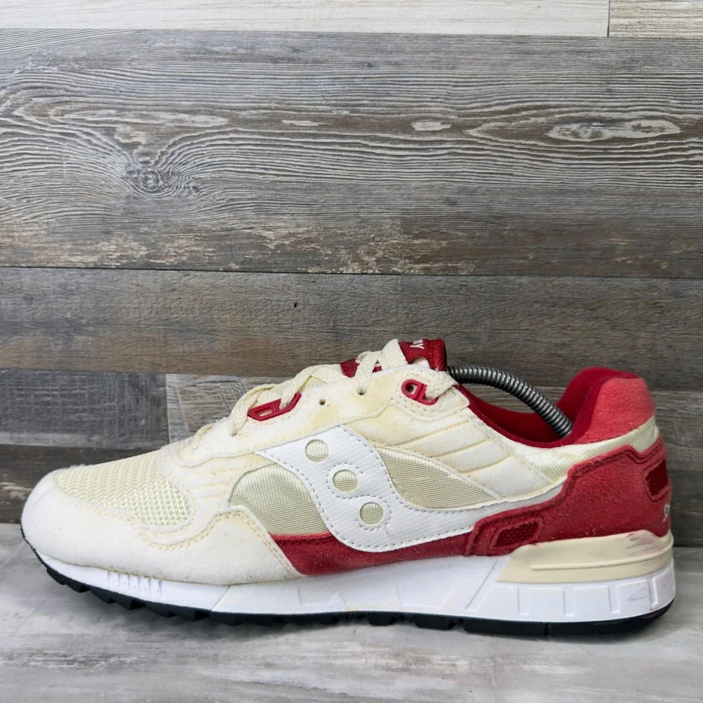 Saucony Shadow 5000 Men Size 11 Sneakers Retro Running Cream Red 2015